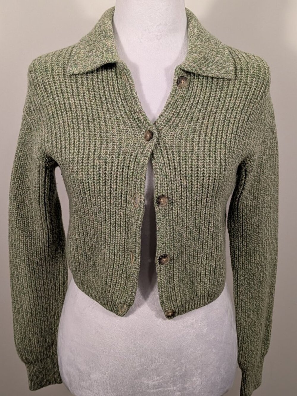 Aritzia Wilfred 100% Merino Wool Cropped Cardigan Sweater | Sz XS